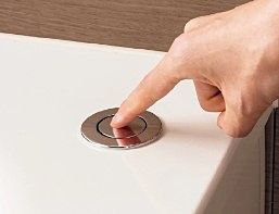 ボタンひとつで浴槽の湯を排水