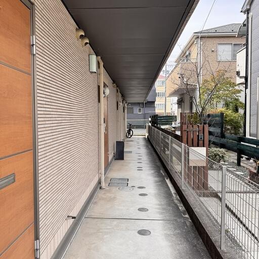 1階ポーチ
